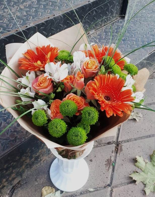 Букет цветов из: Герберы, Хризантемы, Альстромерии и Розы в Жуковской