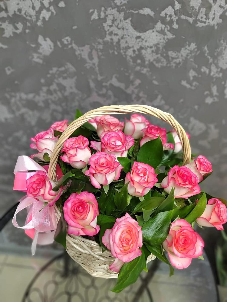 Цветочная композиция из Розы в корзине в Жуковской