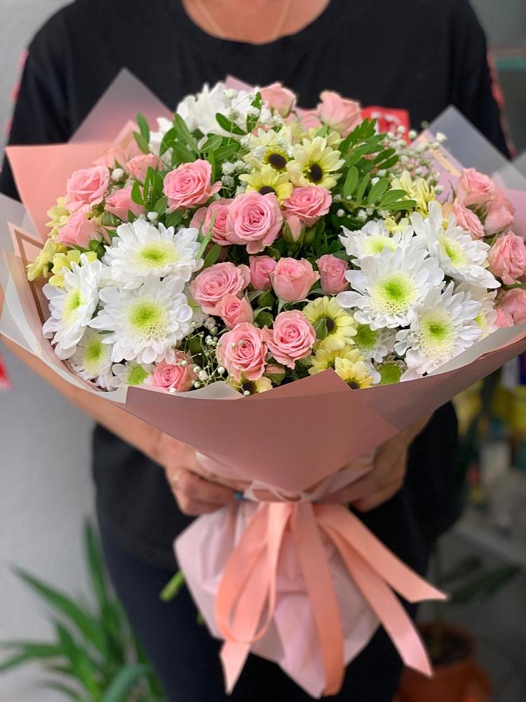 Букет цветов из: Розы и Хризантемы в Жуковской