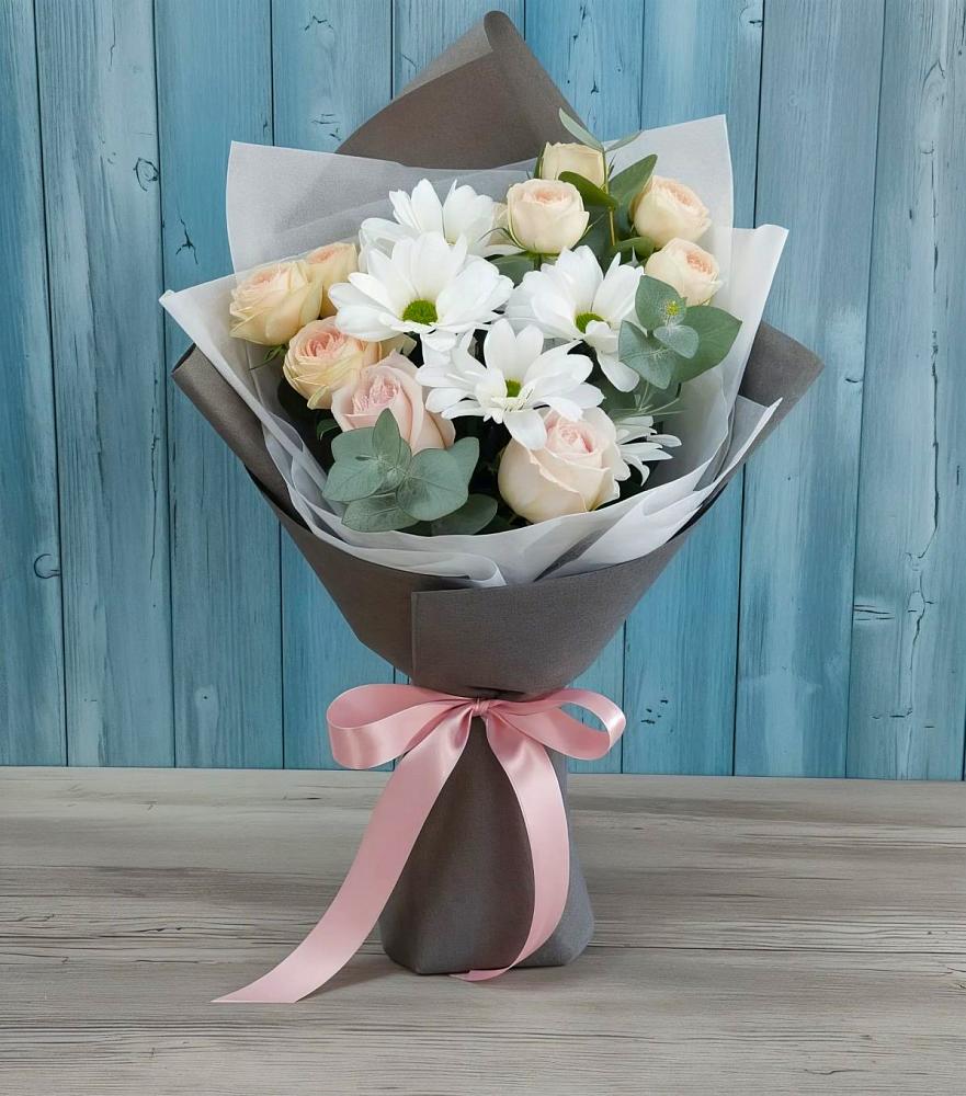Букет цветов из: Хризантемы и Розы в Жуковской