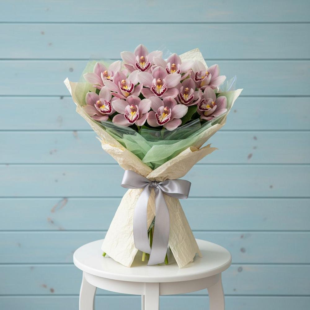 Букет цветов из: Орхидеи и Розы в Жуковской