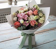 Букет цветов из:  Розы, Лизиантусы и Гвоздики #REPLACE_PRED# Жуковской