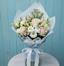 Букет цветов из:  Розы и Лизиантусы в Жуковской