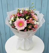 Букет цветов из:  Герберы, Альстромерии и Лизиантусы в Жуковской
