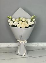 Букет цветов из:  Розы и Лизиантусы в Жуковской